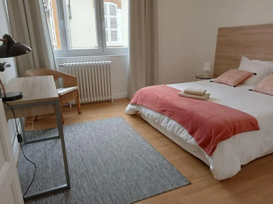 Appartement 80 M2 Au Coeur De Vichy