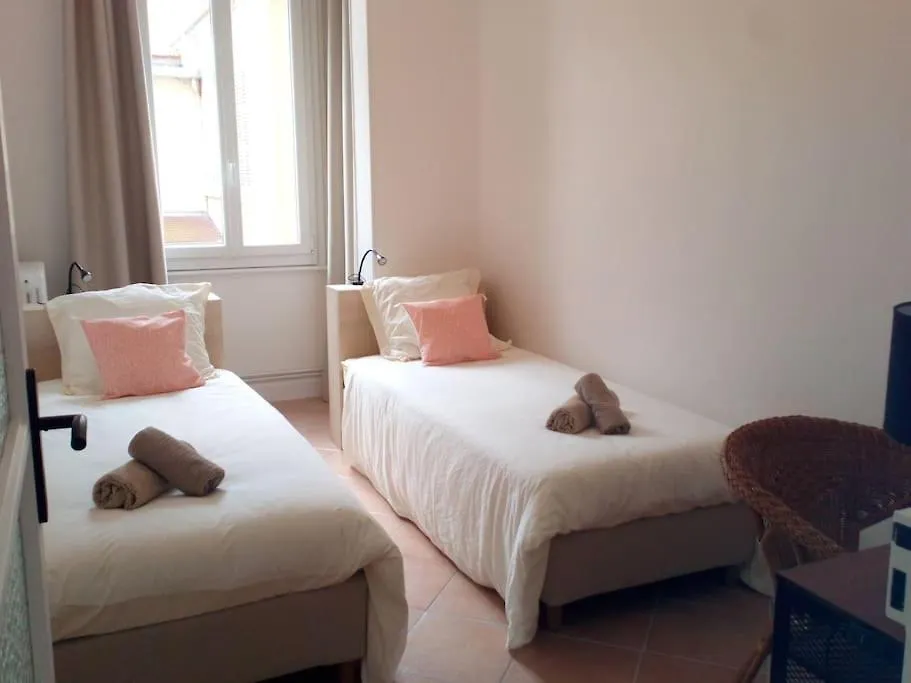 Appartement 80 M2 Au Coeur De Vichy Francie